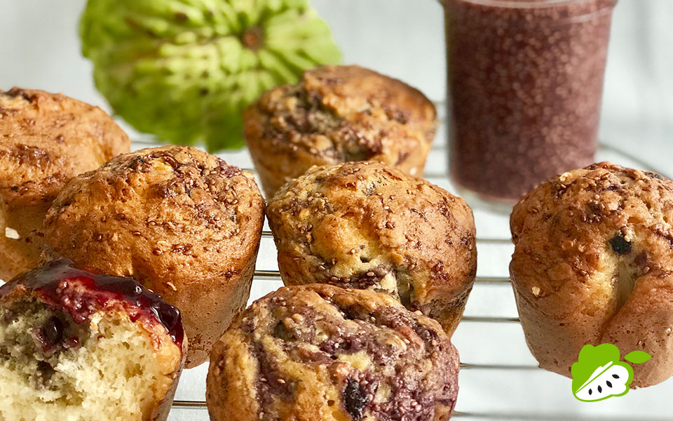 Custard apple berry muffins 002